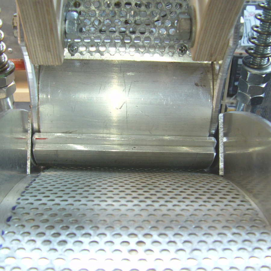 Wichmann Biegemaschine Gitarren Zargen biegen Hamburg Michael Wichmann, sides bending machine, dobladora de aros